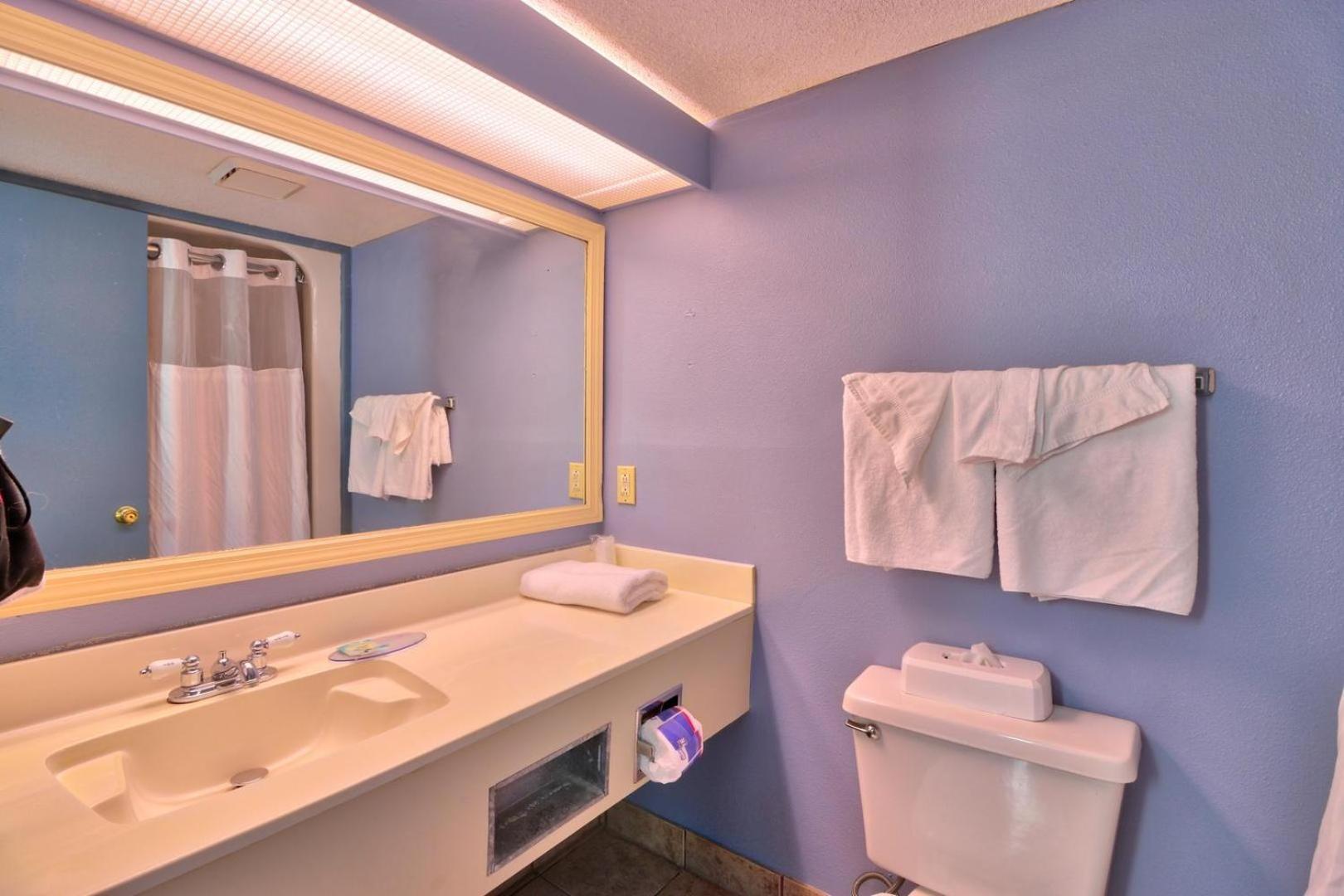 Enticing Ocean View Condo Located On The Blvd, Wifi Included, Monthly Winter Ren 미를 비치 외부 사진